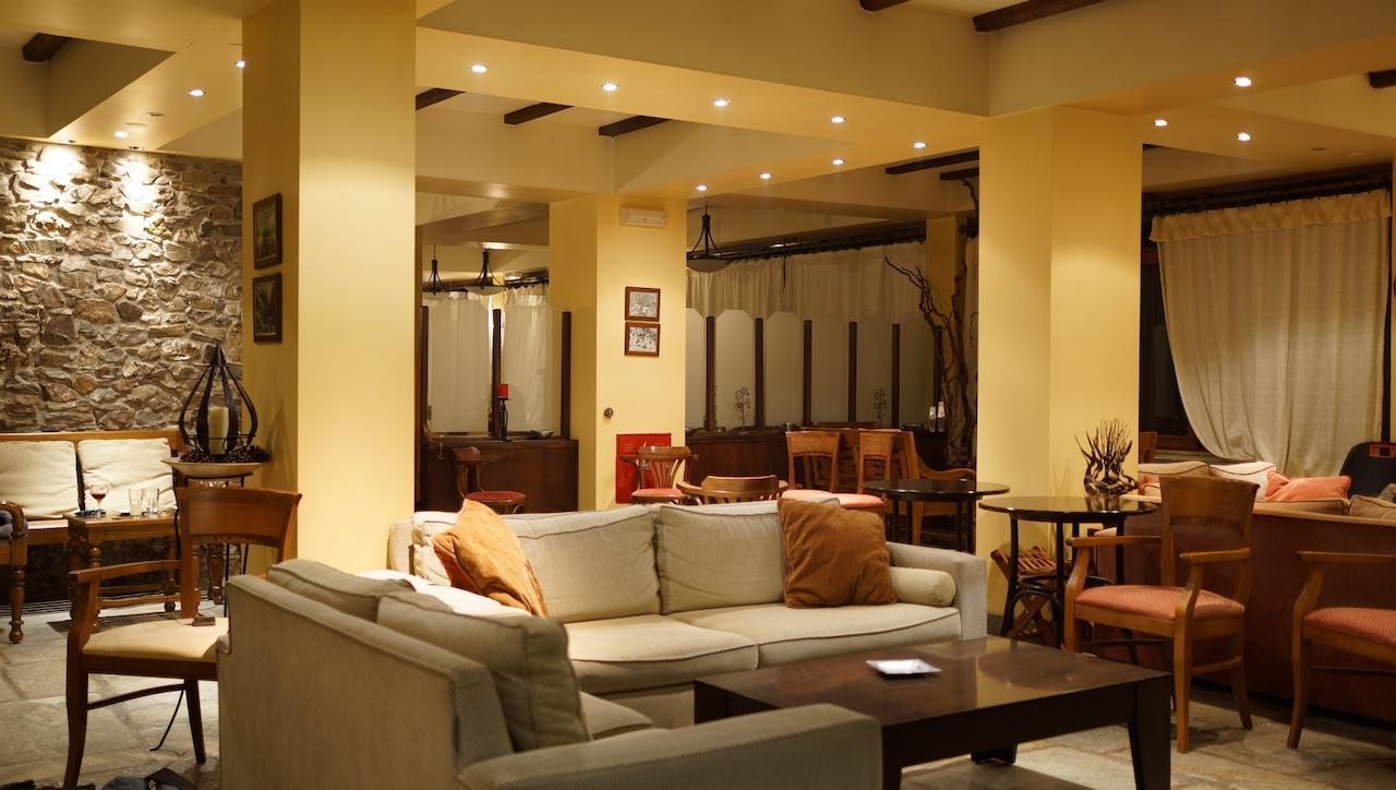 Valia Calda Hotel Perivoli  Bagian luar foto