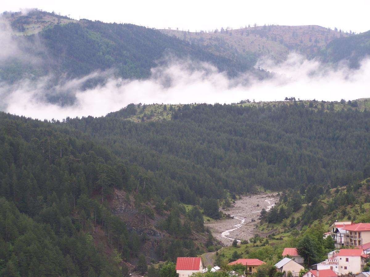 Valia Calda Hotel Perivoli  Bagian luar foto